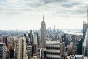 Jak przykleić płytki do drewna